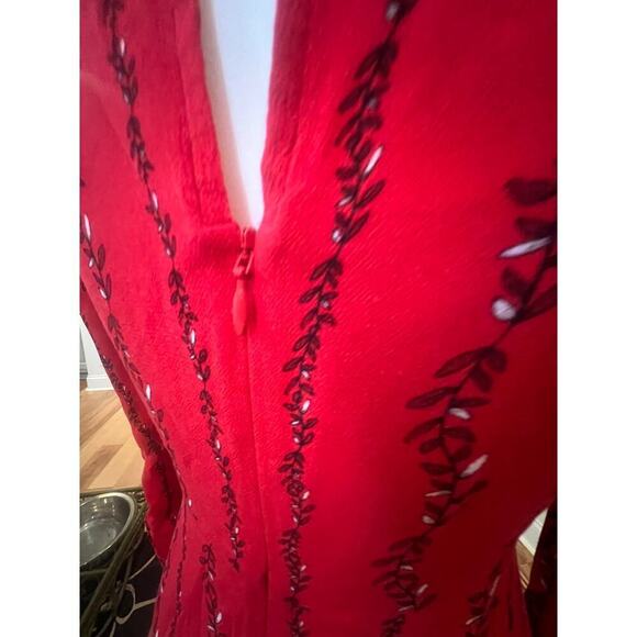 A Loves A Red V Neck Fit & Flare Dress Black Vine Sz 2 - Picture 6 of 8
